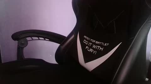 robikcz12 online show from 12-05-25, 11:41