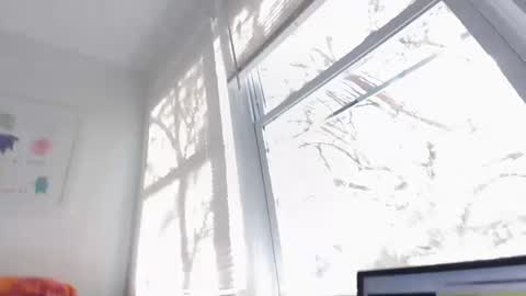 Snapshot of robin_bones chatting on 12-01-24, 06:30 Lula Lace online show from 12-01-24, 06:30