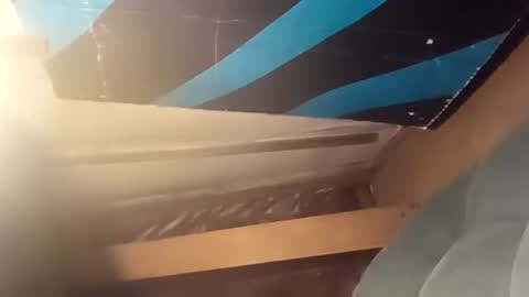 R online show from 09-22-25, 06:48