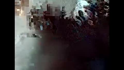 Snapshot of robincom23 chatting on 04-30-26, 11:42 R online show from 04-30-26, 11:42