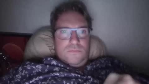 robinouhot online show from 11-03-25, 08:32