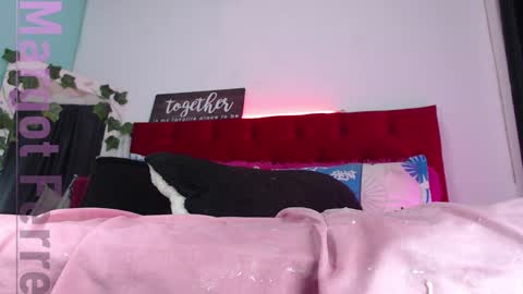 Margot Ferrer online show from 12-04-24, 06:44