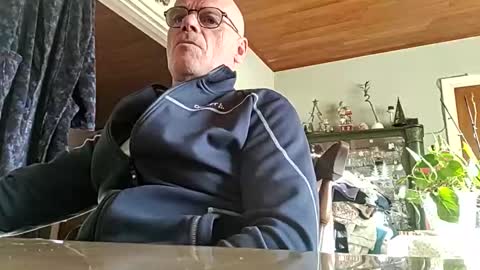 Snapshot of robke1966 chatting on 01-13-25, 10:14 robke1966 online show from 01-13-25, 10:14