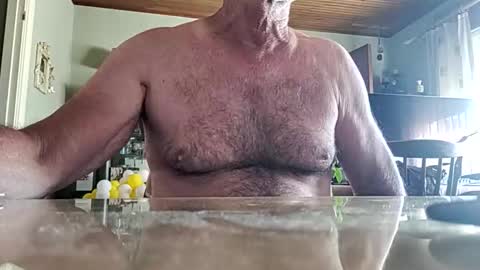 Snapshot of robke1966 chatting on 05-22-26, 05:58 robke1966 online show from 05-22-26, 05:58