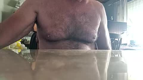 Snapshot of robke1966 chatting on 05-31-26, 06:31 robke1966 online show from 05-31-26, 06:31