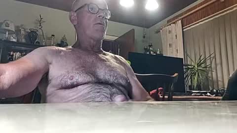 Snapshot of robke1966 chatting on 08-07-26, 05:53 robke1966 online show from 08-07-26, 05:53