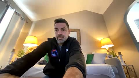 roblatino12 online show from 12-23-24, 06:16