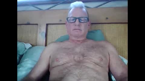 Snapshot of robo0000 chatting on 10-06-25, 02:47 robo0000 online show from 10-06-25, 02:47