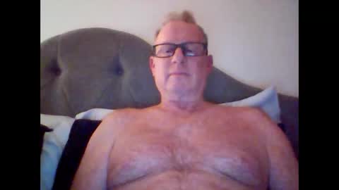 Snapshot of robo0000 chatting on 11-06-25, 07:31 robo0000 online show from 11-06-25, 07:31