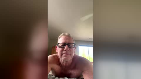 robo0000 online show from 05-25-26, 11:33