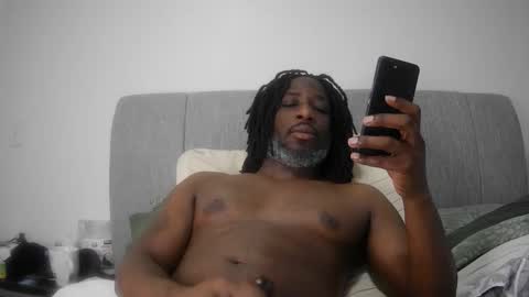 Snapshot of robo_cox chatting on 11-05-25, 03:12 BBC America online show from 11-05-25, 03:12