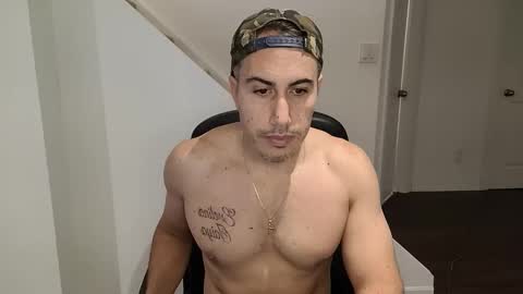 Snapshot of robowop chatting on 11-13-25, 03:55 YOOOOOO online show from 11-13-25, 03:55