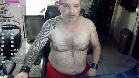 Snapshot of robun1801 chatting on 12-16-24, 10:56 Tequila and Whiskey online show from 12-16-24, 10:56