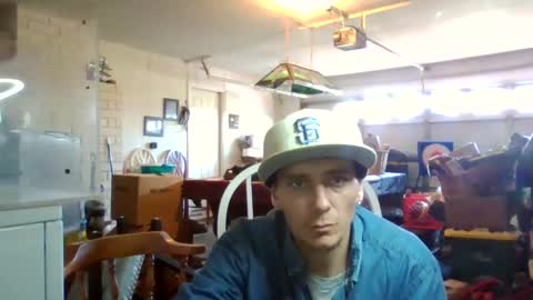 Snapshot of robwit8 chatting on 01-02-25, 09:39 Rob witha 8 online show from 01-02-25, 09:39