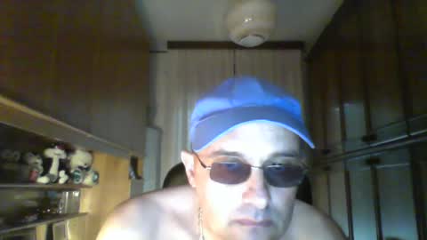 Snapshot of roby360 chatting on 07-14-26, 11:49 robertino online show from 07-14-26, 11:49