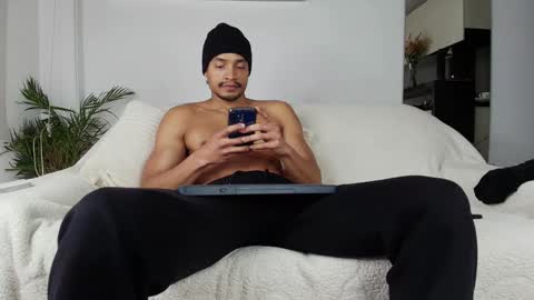 Snapshot of roby_millerr chatting on 10-23-25, 07:56 roby_millerr online show from 10-23-25, 07:56