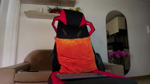 Snapshot of roby_millerr chatting on 11-14-25, 06:39 roby_millerr online show from 11-14-25, 06:39