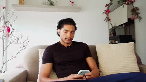 roby_millerr online show from 12-21-25, 06:37