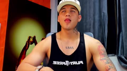 Snapshot of rocco_santos chatting on 12-15-25, 04:17 rocco_santos online show from 12-15-25, 04:17