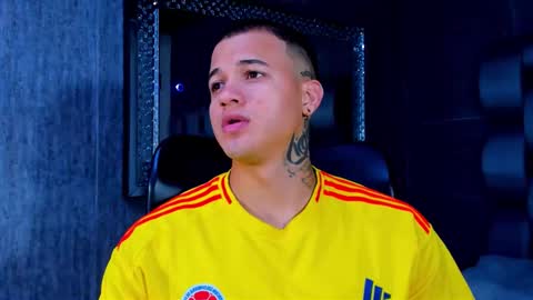 Snapshot of rocco_santos chatting on 01-07-26, 12:24 rocco_santos online show from 01-07-26, 12:24