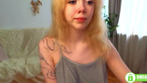 Snapshot of rochelle_dolly chatting on 05-22-26, 04:23 rochelle_dolly online show from 05-22-26, 04:23
