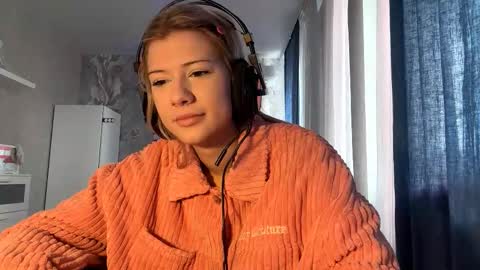 Snapshot of rochellehouis chatting on 02-28-26, 10:38 Anny online show from 02-28-26, 10:38