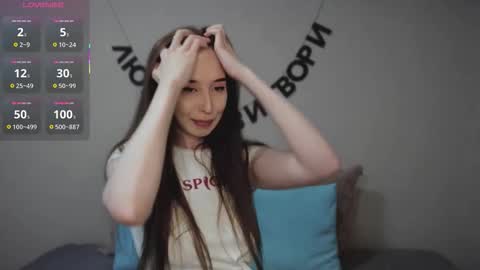 Snapshot of rocketsgirl chatting on 10-24-25, 05:48 rocketsgirl online show from 10-24-25, 05:48