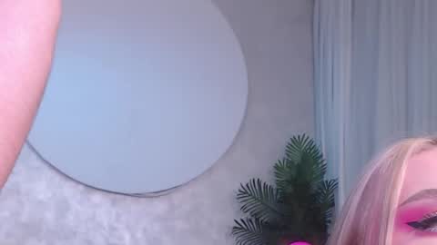 Lina and Den online show from 11-23-25, 05:29