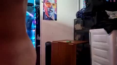 rod77knee online show from 03-12-26, 05:19