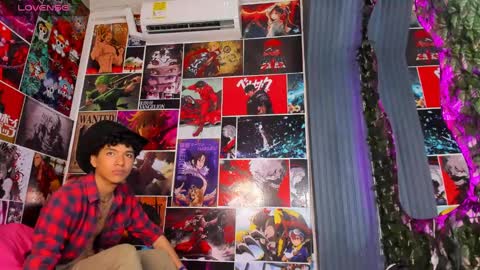 Snapshot of rodney_styles chatting on 12-13-24, 04:11 Rodney Styles online show from 12-13-24, 04:11
