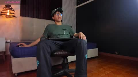 Snapshot of rodney_styles chatting on 01-07-25, 03:14 Rodney Styles online show from 01-07-25, 03:14
