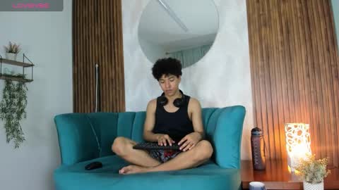 Snapshot of rodney_styles chatting on 02-12-25, 03:29 Rodney Styles online show from 02-12-25, 03:29