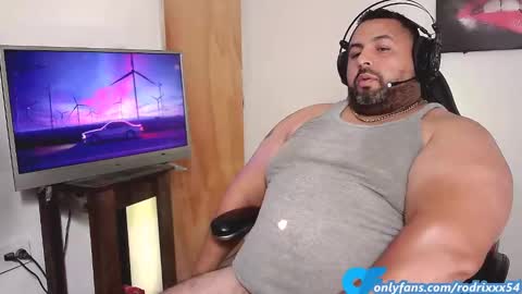Snapshot of rodrixxx54 chatting on 01-05-25, 10:29 rodrixxx54 online show from 01-05-25, 10:29