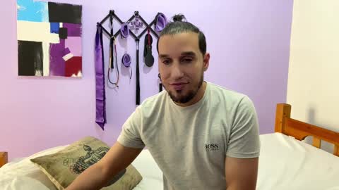 Thiago independent model online show from 02-02-25, 08:41