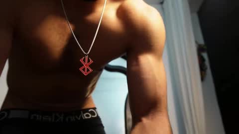 Snapshot of roger_belmont chatting on 09-20-25, 05:08 Roger Belmont online show from 09-20-25, 05:08