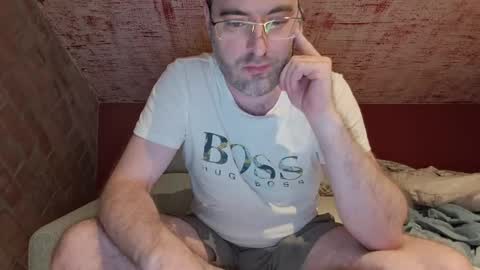 Snapshot of rogersand88 chatting on 05-27-26, 10:07 rogersand88 online show from 05-27-26, 10:07
