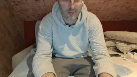 Snapshot of rogersand88 chatting on 06-05-26, 10:59 rogersand88 online show from 06-05-26, 10:59
