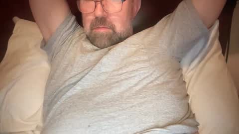 Snapshot of rogertpeters2 chatting on 10-22-25, 03:18 rogertpeters2 online show from 10-22-25, 03:18