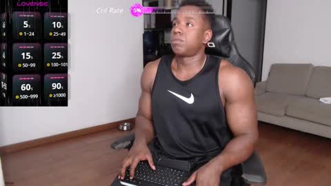 Snapshot of rogger_physique chatting on 01-19-25, 03:39 Rogger online show from 01-19-25, 03:39