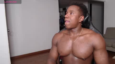 Snapshot of rogger_physique chatting on 02-11-25, 04:55 Rogger online show from 02-11-25, 04:55