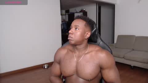 Snapshot of rogger_physique chatting on 02-12-25, 04:33 Rogger online show from 02-12-25, 04:33