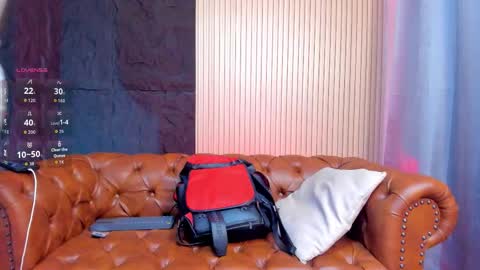 Snapshot of rogger_physique chatting on 10-14-25, 08:31 Rogger online show from 10-14-25, 08:31