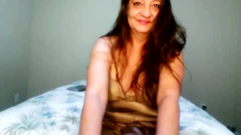 Snapshot of roisierios chatting on 12-09-24, 04:34 Rosie Rios online show from 12-09-24, 04:34