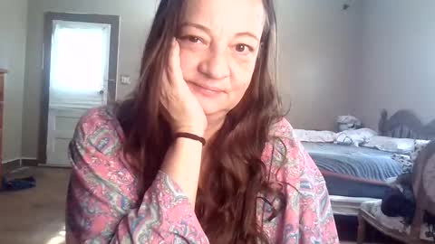 Snapshot of roisierios chatting on 09-22-25, 01:13 Rosie Rios online show from 09-22-25, 01:13