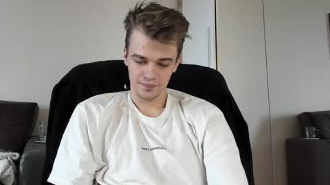 taylor fox online show from 02-25-25, 11:30