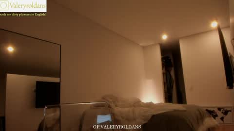 Valery Roldans online show from 04-22-26, 02:25