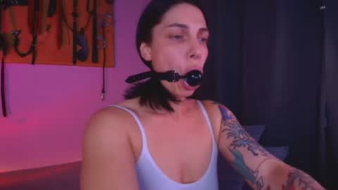Snapshot of rollamoonshine chatting on 06-18-26, 08:02 rollamoonshine online show from 06-18-26, 08:02
