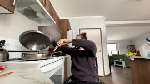 Rollinintheweeds online show from 02-16-25, 09:38