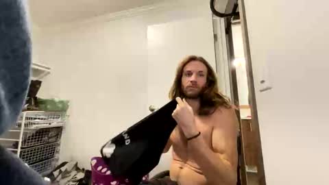 Rollinintheweeds online show from 02-01-26, 02:04