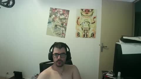 romainb72 online show from 04-15-26, 06:09